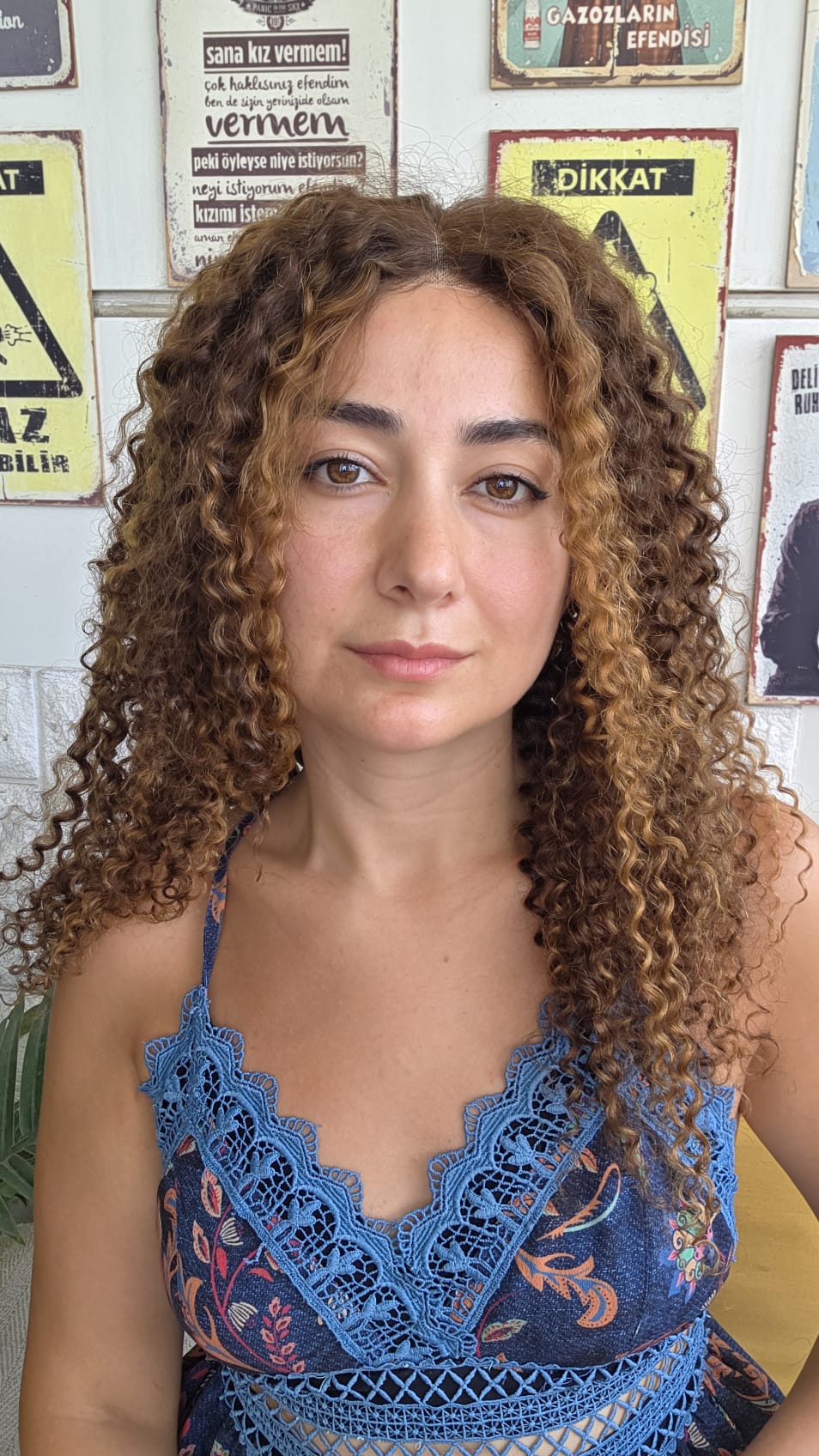 HERYÖNE AYRILAN KIVIRCIK GERÇEK SAÇ PERUK PERUKÇU ALEV  KS878