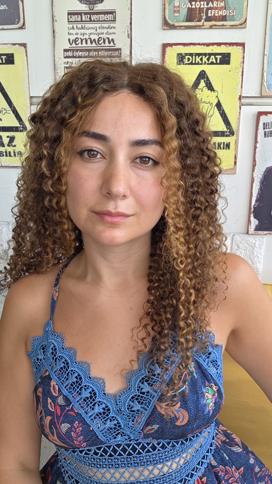 HERYÖNE AYRILAN KIVIRCIK GERÇEK SAÇ PERUK PERUKÇU ALEV  KS878