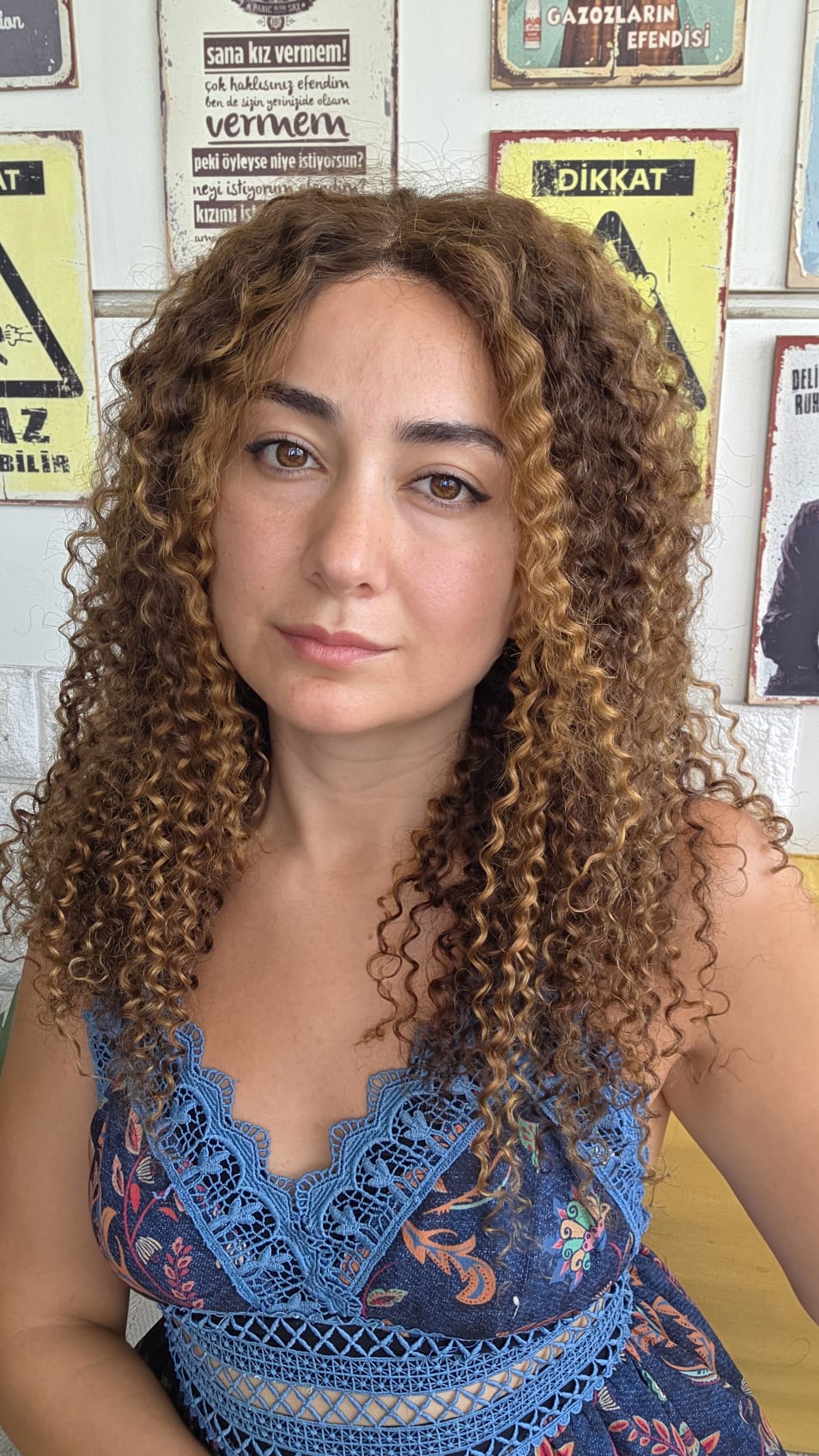 HERYÖNE AYRILAN KIVIRCIK GERÇEK SAÇ PERUK PERUKÇU ALEV  KS878