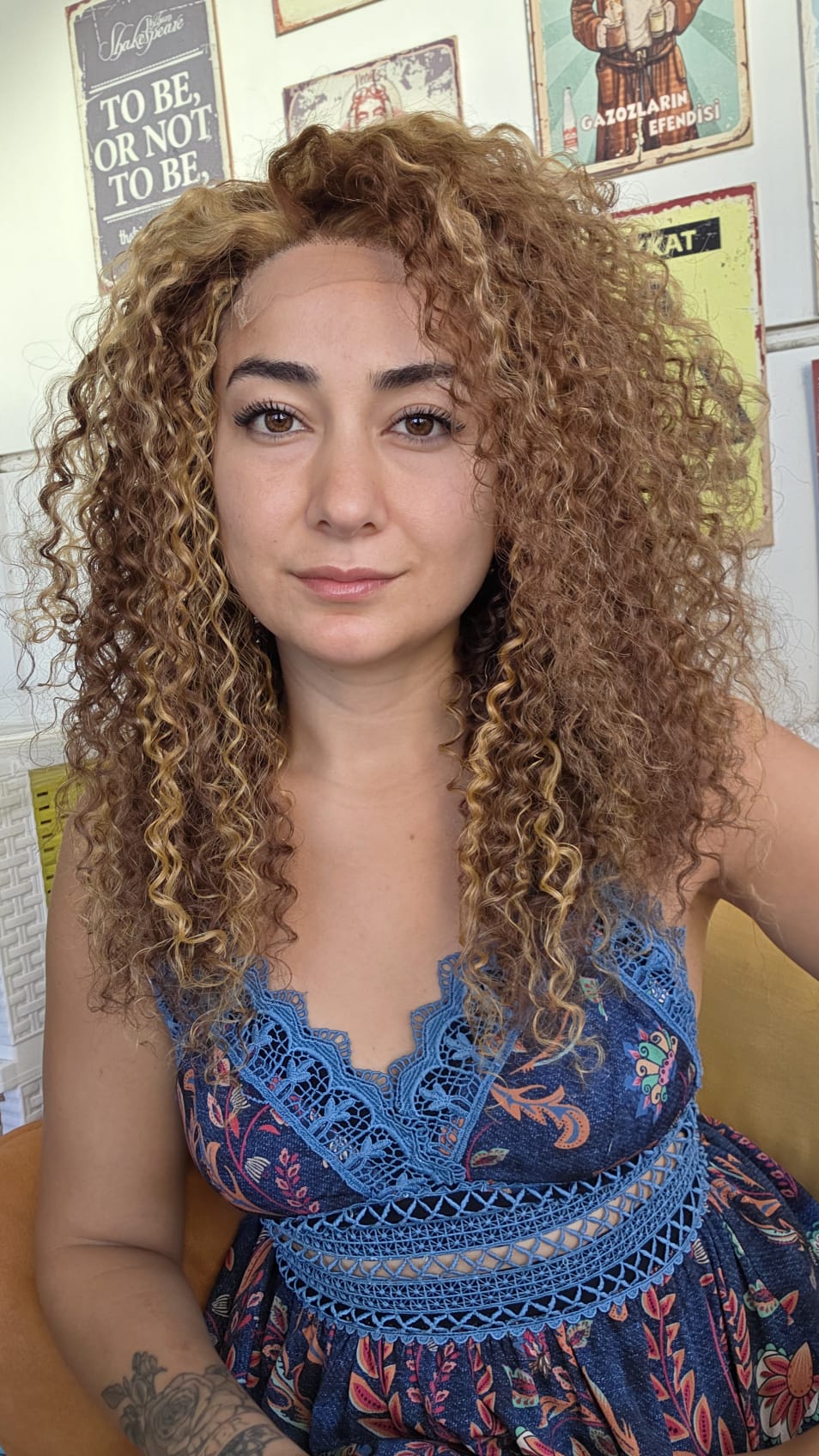 KIVIRCIK HERYÖNE AYRILAN TÜL PERUK (SAN22K.S)