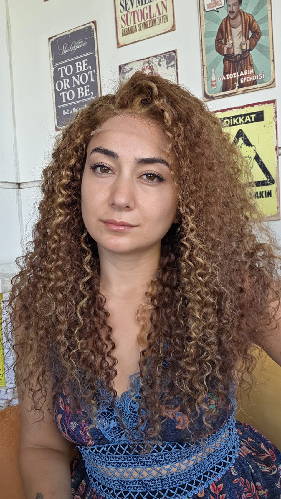 KIVIRCIK HERYÖNE AYRILAN TÜL PERUK UZUN SAÇ (SAN24KS)
