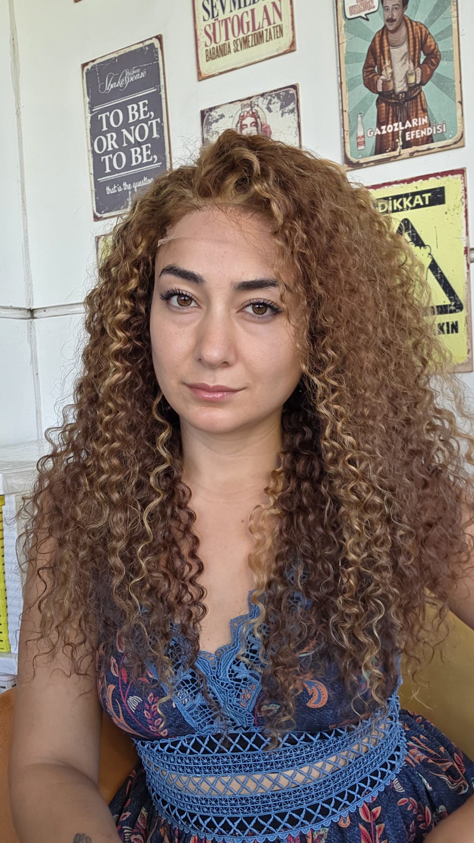 KIVIRCIK HERYÖNE AYRILAN TÜL PERUK UZUN SAÇ (SAN24KS)